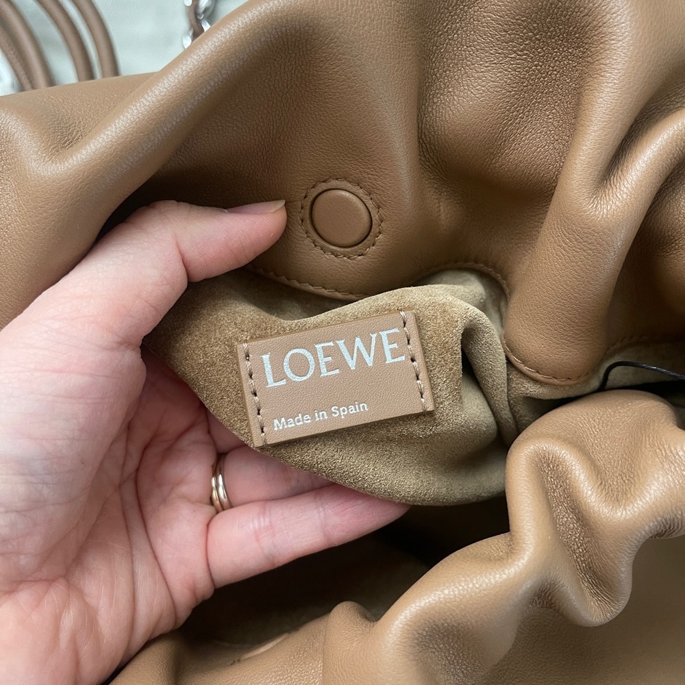 Loewe  Shoulder Bag with Chain Detail - Picture 9 of 9